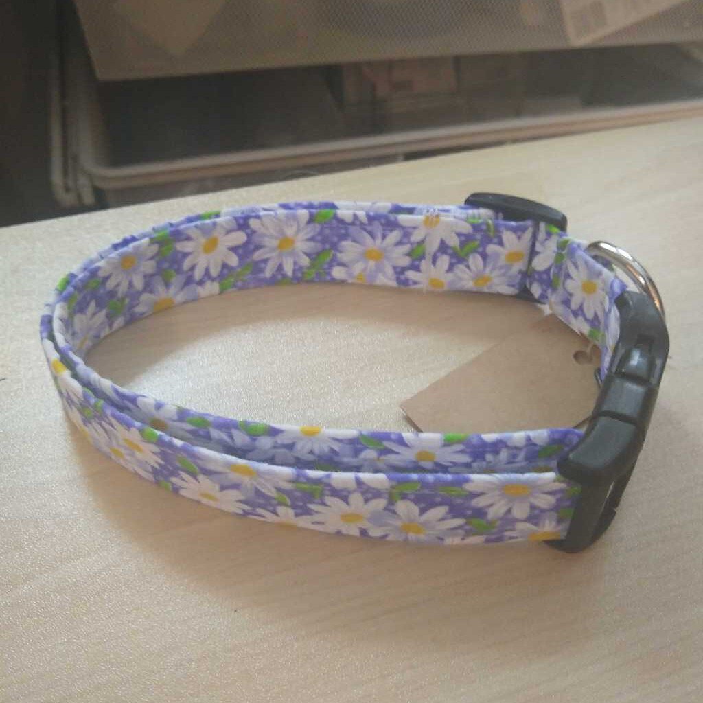 Large Dog Collar (Purple Daisies)